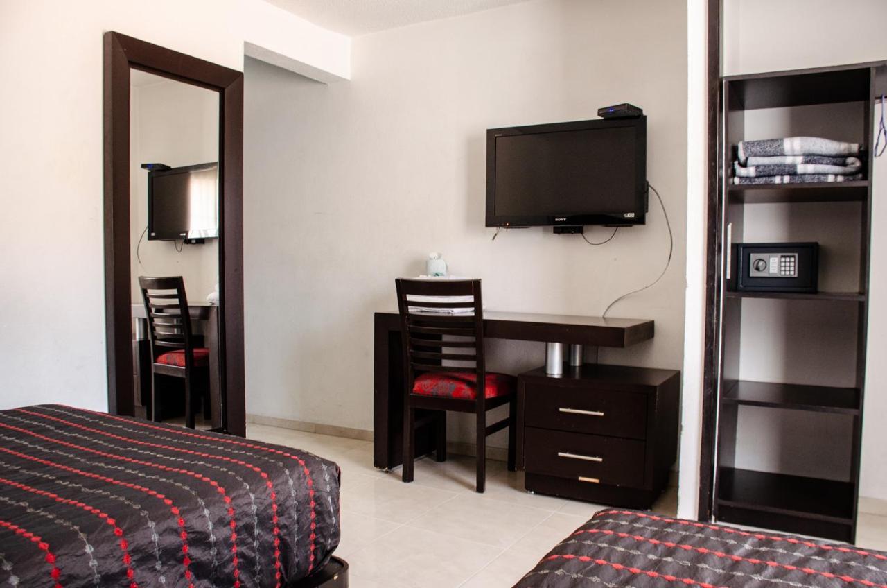 Hotel O Puente San Juan del Rio Luaran gambar